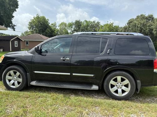 Black 2014 Nissan Armada SL
