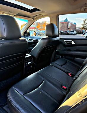 2013 Nissan Pathfinder SL