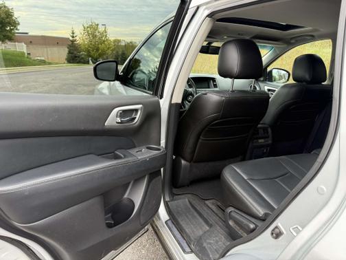 2013 Nissan Pathfinder SL