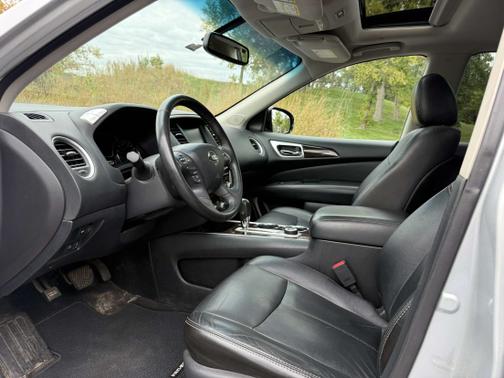 2013 Nissan Pathfinder SL