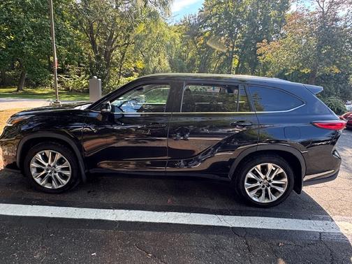 2021 Toyota Highlander Limited