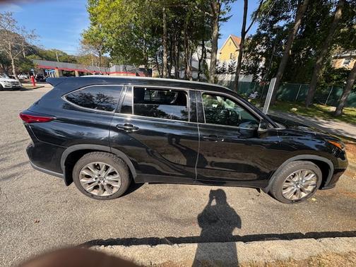 2021 Toyota Highlander Limited