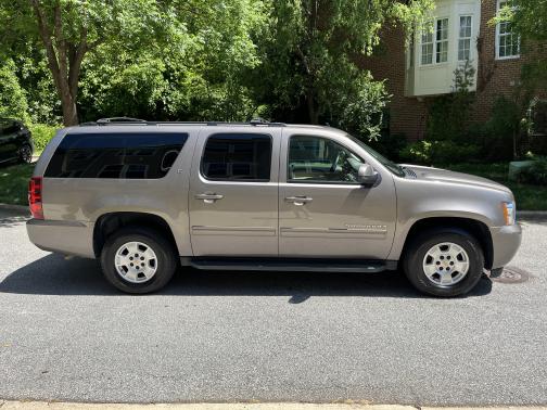 2012 Chevrolet Suburban 1500 LT