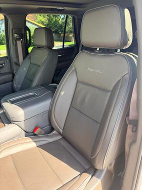 White 2023 GMC Yukon Denali