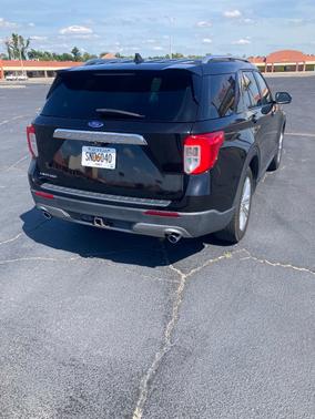 Black 2022 Ford Explorer Limited