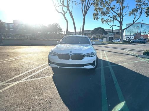 White 2022 BMW 530e Base