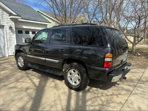 Gray 2005 GMC Yukon SLT