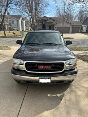 Gray 2005 GMC Yukon SLT