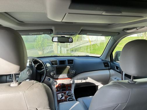 2011 Toyota Highlander Hybrid Limited