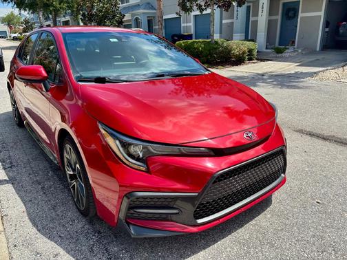Red 2020 Toyota Corolla SE