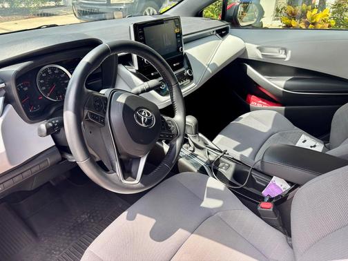 Red 2020 Toyota Corolla SE
