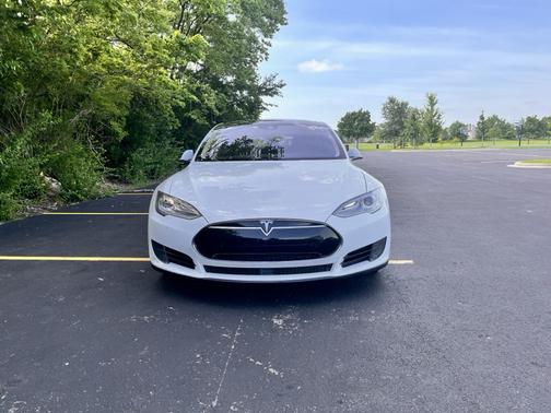 White 2015 Tesla Model S 85D
