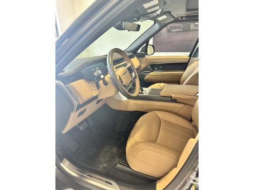 2024 Land Rover Range Rover P550e Autobiography SWB