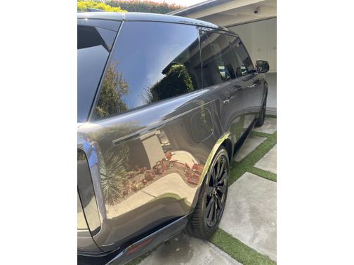 2024 Land Rover Range Rover P550e Autobiography SWB