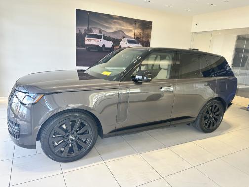 2024 Land Rover Range Rover P550e Autobiography SWB