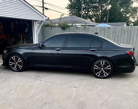 Black 2013 BMW 750 Li