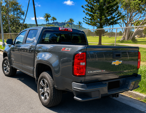 Gray 2017 Chevrolet Colorado Z71