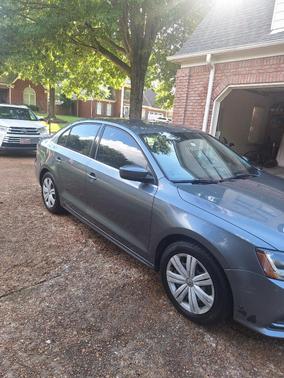 Gray 2017 Volkswagen Jetta 1.4T S