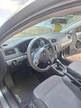 Gray 2017 Volkswagen Jetta 1.4T S