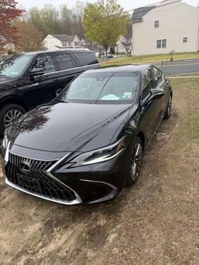 Black 2024 Lexus ES 300h Ultra Luxury