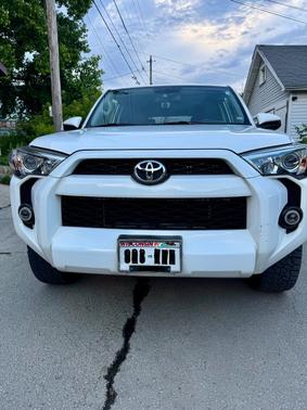 White 2014 Toyota 4Runner SR5