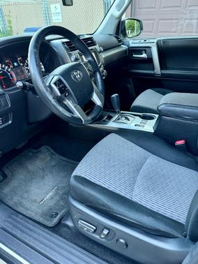 White 2014 Toyota 4Runner SR5