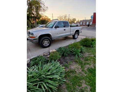 Silver 2001 Dodge Dakota SLT Club Cab