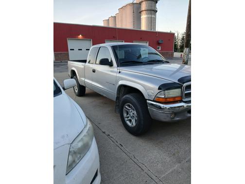 Silver 2001 Dodge Dakota SLT Club Cab