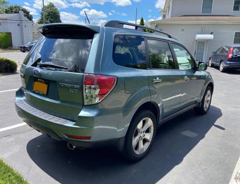 Green 2009 Subaru Forester 2.5 XT