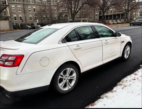 2013 Ford Taurus SEL