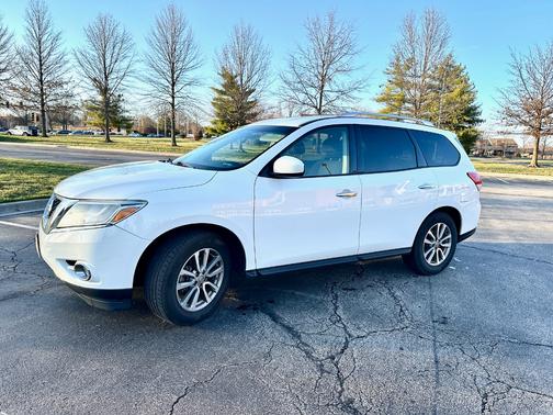 2015 Nissan Pathfinder SV