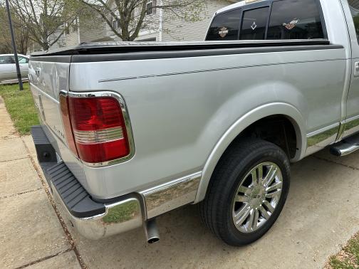 2007 Lincoln Mark LT Base