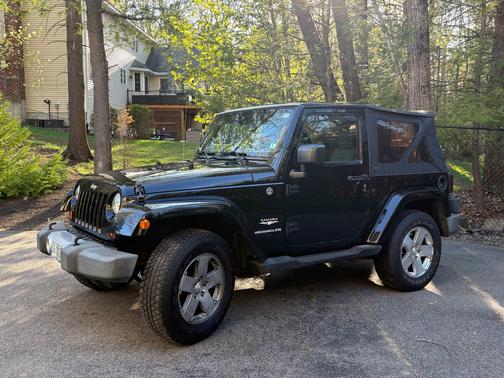 Black 2008 Jeep Wrangler Sahara