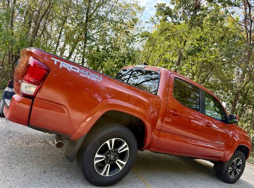 2017 Toyota Tacoma TRD Sport