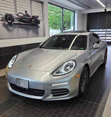 Silver 2016 Porsche Panamera 4 Edition