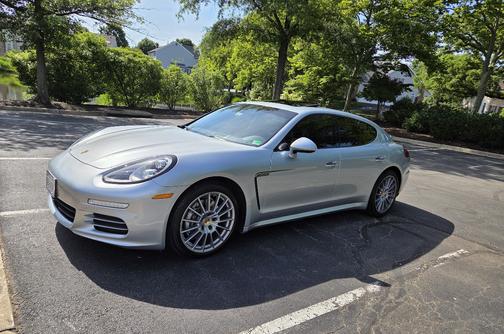 Silver 2016 Porsche Panamera 4 Edition