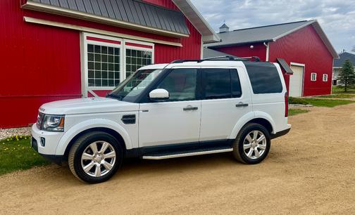 White 2015 Land Rover LR4 HSE