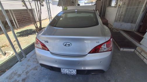 Gray 2011 Hyundai Genesis Coupe 3.8 Grand Touring