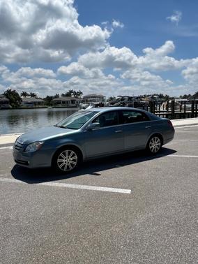 Blue 2006 Toyota Avalon Limited