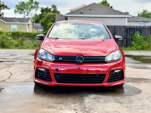 2012 Volkswagen Golf R 4-Door