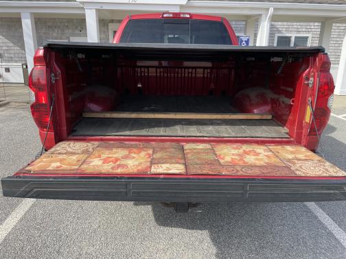 2014 Toyota Tundra SR5