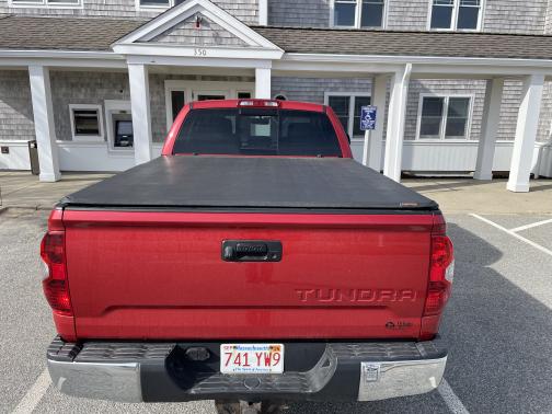 2014 Toyota Tundra SR5