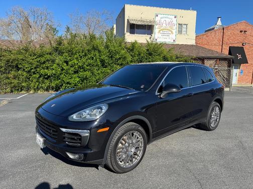 Black 2017 Porsche Cayenne Cayenne S