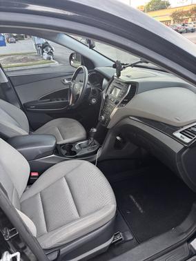 2016 Hyundai SANTA FE SE