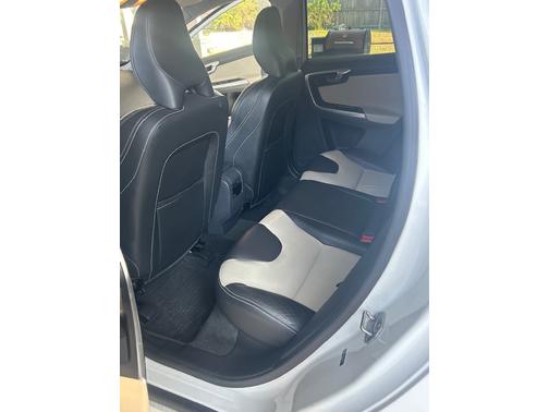 2017 Volvo XC60 T5 Dynamic