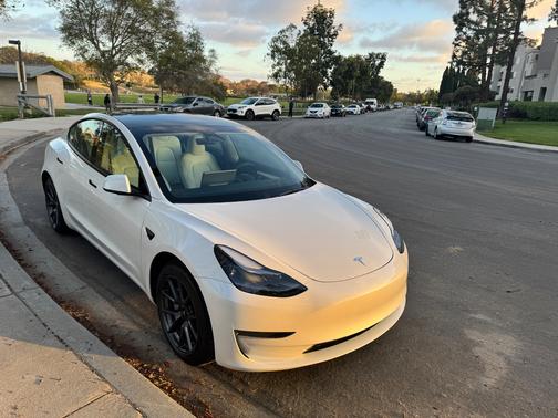 2023 Tesla Model 3 Base