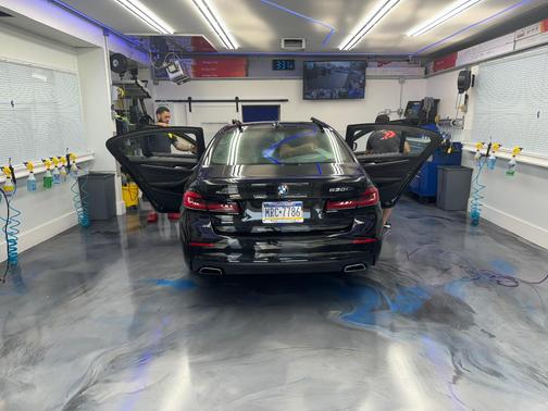 Black 2021 BMW 530 i xDrive