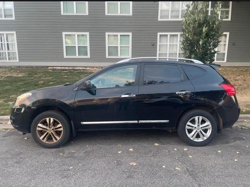 Black 2012 Nissan Rogue SV