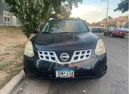 Black 2012 Nissan Rogue SV