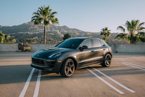 Gray 2018 Porsche Macan Macan GTS